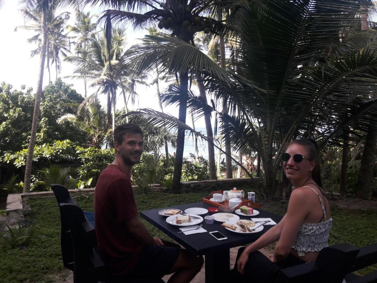 Sunray Rest - Beach View Homestay มิริสซา ภายนอก รูปภาพ
